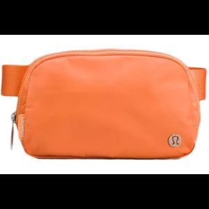 Lululemon Everywhere Belt Bag